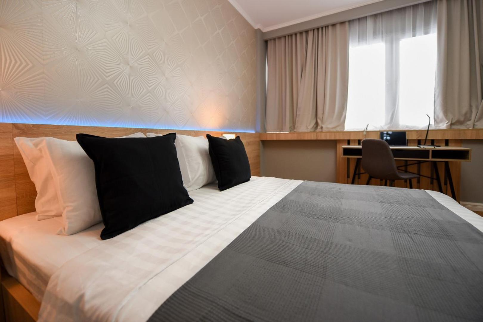 City Center Getaway - Cozy Accommodation For Your Perfect Stay ブカレスト 部屋 写真