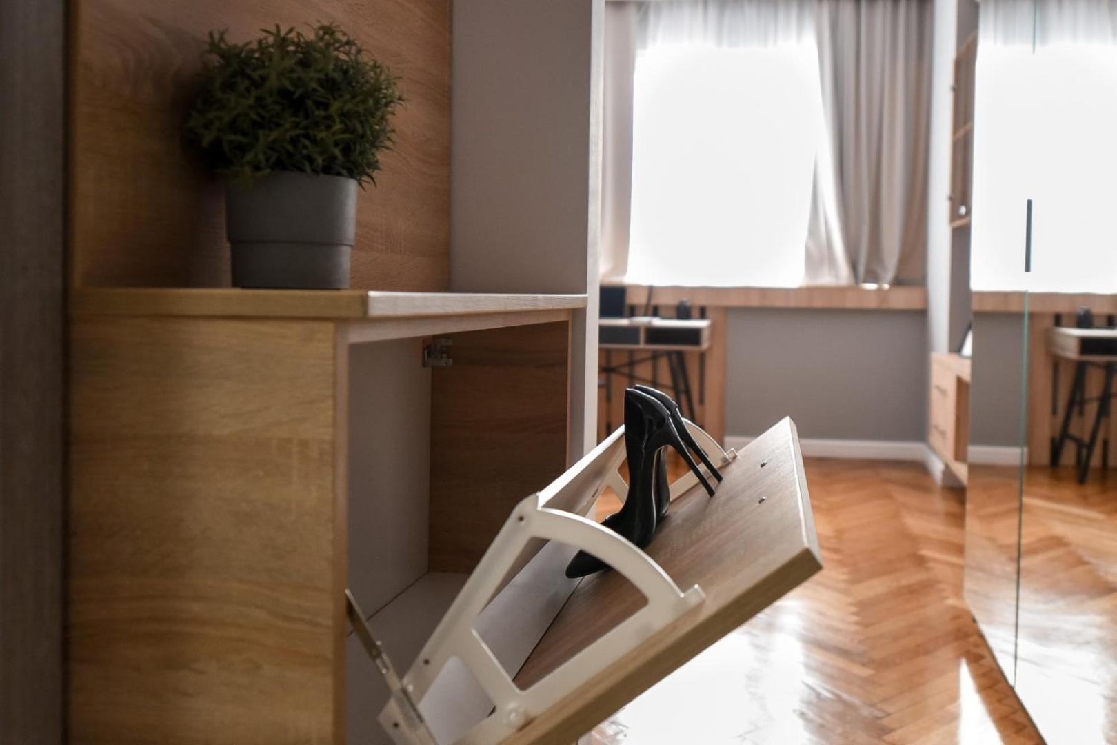 City Center Getaway - Cozy Accommodation For Your Perfect Stay ブカレスト 部屋 写真