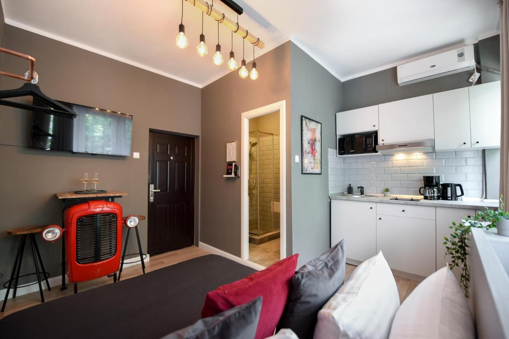 City Center Getaway - Cozy Accommodation For Your Perfect Stay ブカレスト 部屋 写真