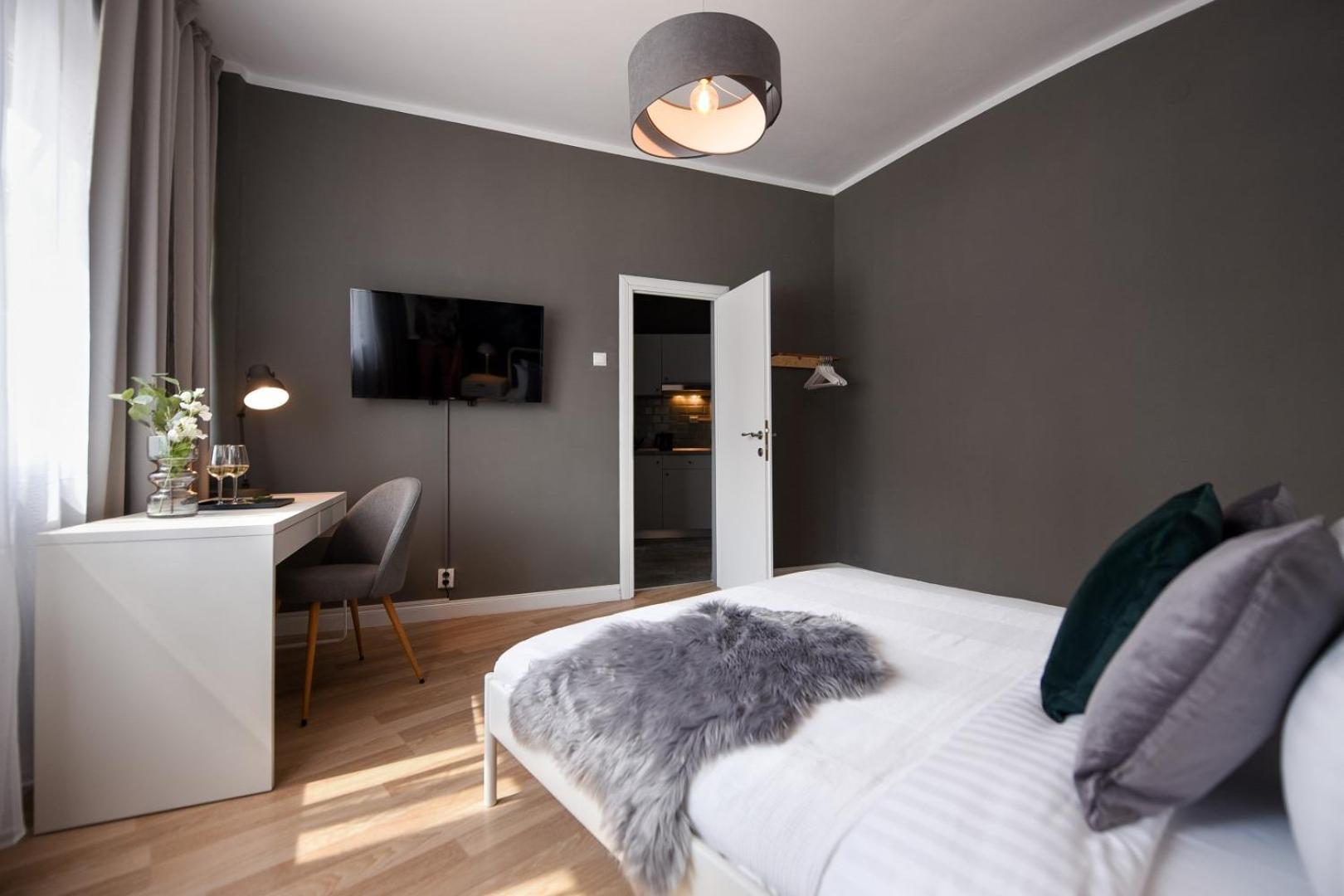 City Center Getaway - Cozy Accommodation For Your Perfect Stay ブカレスト 部屋 写真