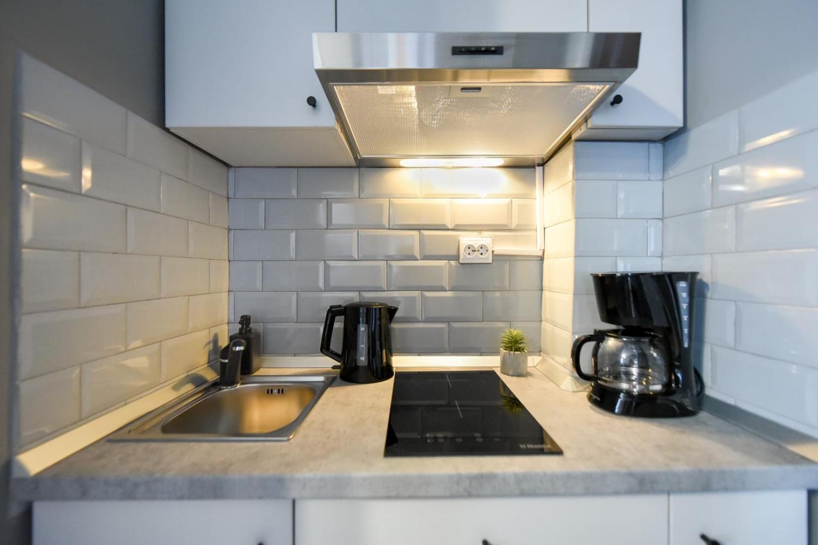 City Center Getaway - Cozy Accommodation For Your Perfect Stay ブカレスト 部屋 写真